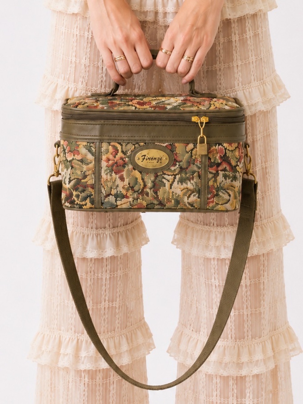 Vintage Firenze Italy Floral Tapestry Cottagecore Train Case Bag